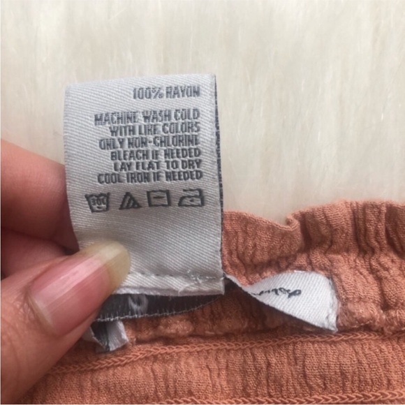 American Rag Off the Shoulder Blouse - Picture 3 of 5